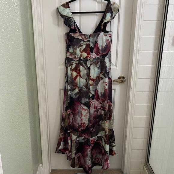 NWT Express Floral Ruffle Hem Dress size 10 formal - Picture 5 of 7